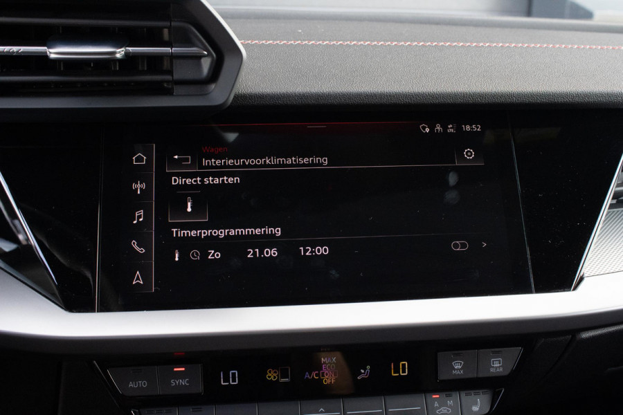 Audi A3 Sportback 40 TFSIe S line RS Bekleding MATRIX PANO MAXTON  ACC