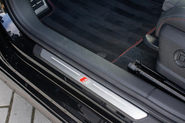 Audi A3 Sportback 40 TFSIe S line RS Bekleding MATRIX PANO MAXTON  ACC