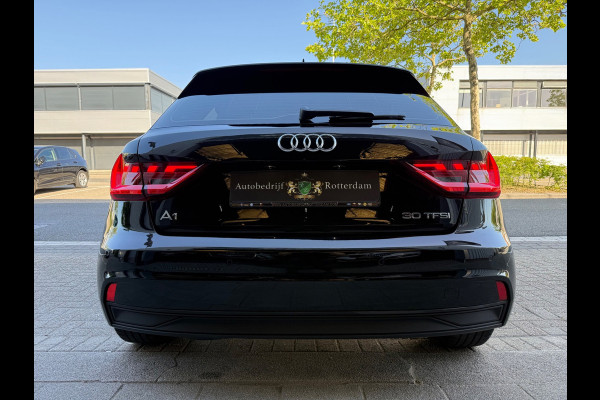 Audi A1 SPORTBACK 30 TFSI ECC/PDC V&A/LMV-17/Apple CarPlay