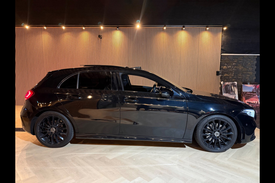 Mercedes-Benz A-Klasse 220 AMG | Sfeerverlichting | Pano | Night-pakket