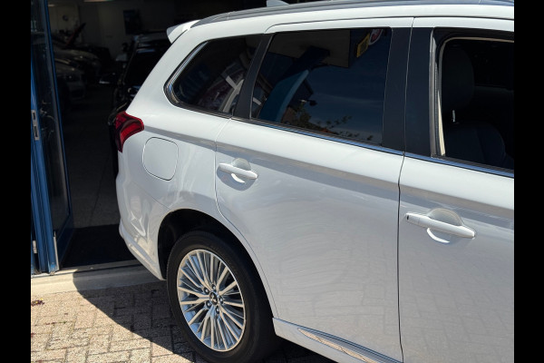 Mitsubishi Outlander 2.4 PHEV Pure+ 2019 AUT NAVI LM NAP!
