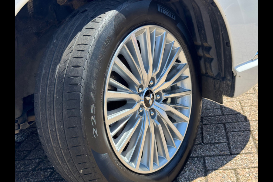 Mitsubishi Outlander 2.4 PHEV Pure+ 2019 AUT NAVI LM NAP!