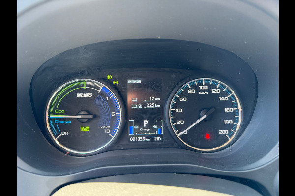Mitsubishi Outlander 2.4 PHEV Pure+ 2019 AUT NAVI LM NAP!