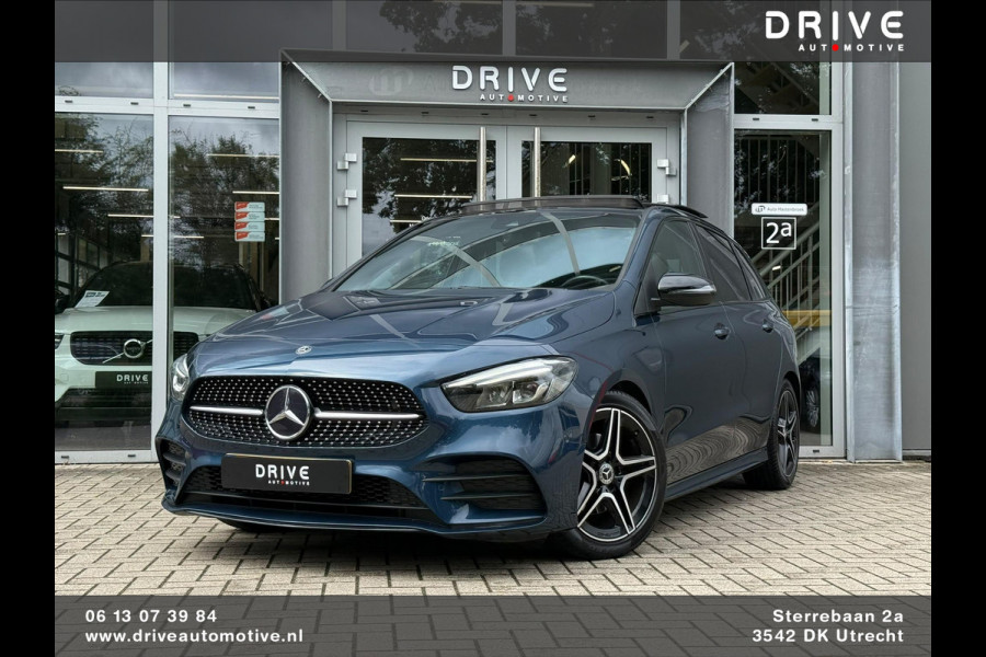 Mercedes-Benz B-Klasse 200 Bus. Solution AMG Night|Pano|Carplay|Sfeer|Cam|Trekhaak