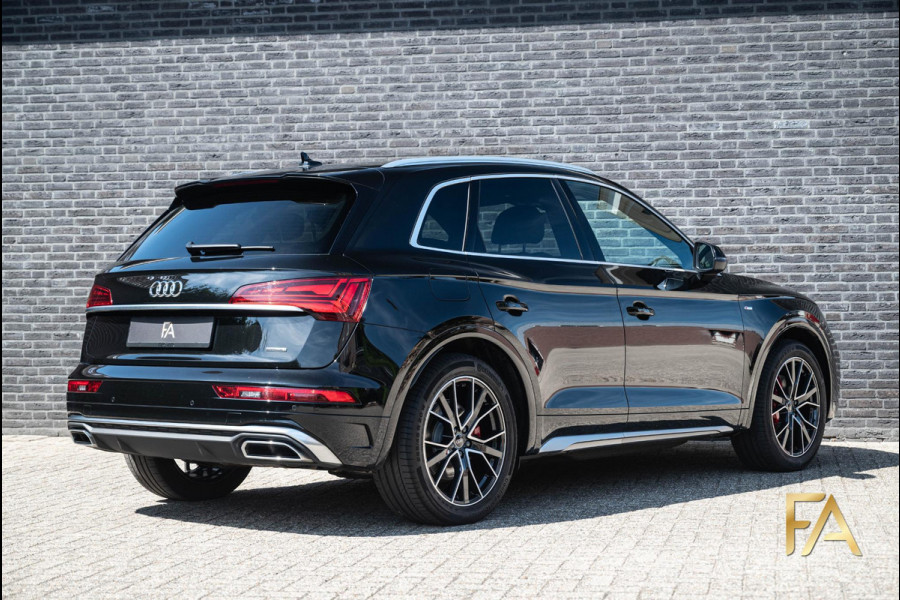 Audi Q5 55 TFSI e S edition Competition SLine|367PK|Headup|Luchtvering