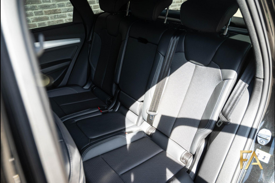 Audi Q5 55 TFSI e S edition Competition SLine|367PK|Headup|Luchtvering