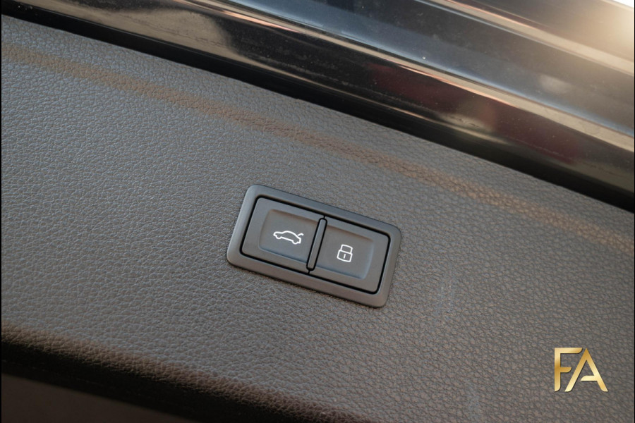 Audi Q5 55 TFSI e S edition Competition SLine|367PK|Headup|Luchtvering