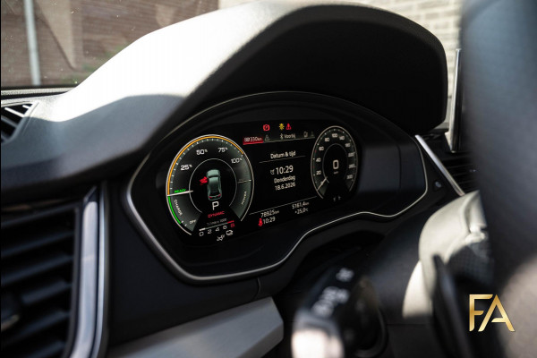 Audi Q5 55 TFSI e S edition Competition SLine|367PK|Headup|Luchtvering