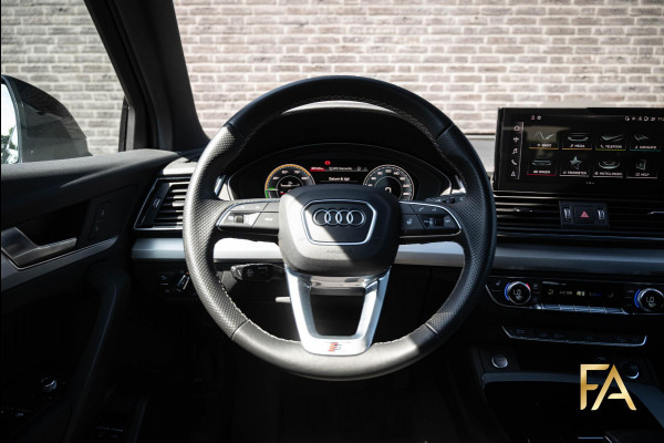Audi Q5 55 TFSI e S edition Competition SLine|367PK|Headup|Luchtvering