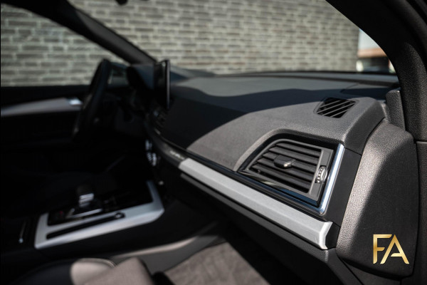 Audi Q5 55 TFSI e S edition Competition SLine|367PK|Headup|Luchtvering