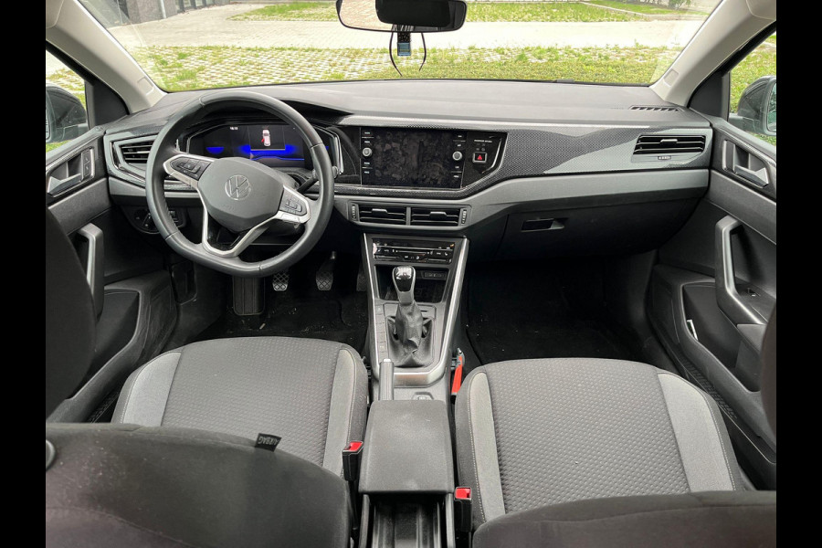 Volkswagen Polo 1.0 TSI Life Business | Adaptive cruise control | Privacy glass | Stoelverwarming | Camera