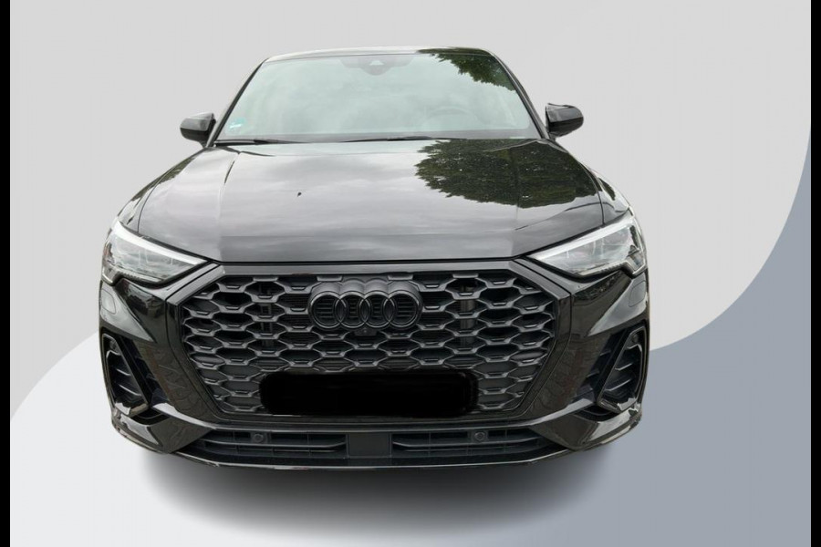 Audi Q3 Sportback 45 TFSI e S Edition |  S-Line | Lederen bekleding | Trekhaak | 20 inch | Adaptive cruise control| Sonos 3D Premium sound | 360 graden camera's | Stoelverwarming