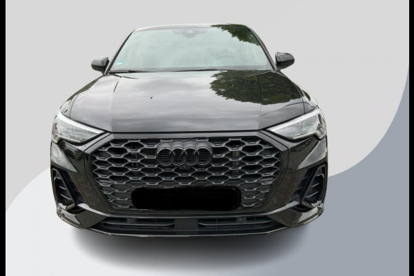 Audi Q3 Sportback 45 TFSI e S Edition |  S-Line | Lederen bekleding | Trekhaak | 20 inch | Adaptive cruise control| Sonos 3D Premium sound | 360 graden camera's | Stoelverwarming