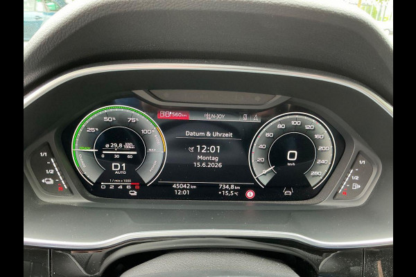 Audi Q3 Sportback 45 TFSI e S Edition |  S-Line | Lederen bekleding | Trekhaak | 20 inch | Adaptive cruise control| Sonos 3D Premium sound | 360 graden camera's | Stoelverwarming