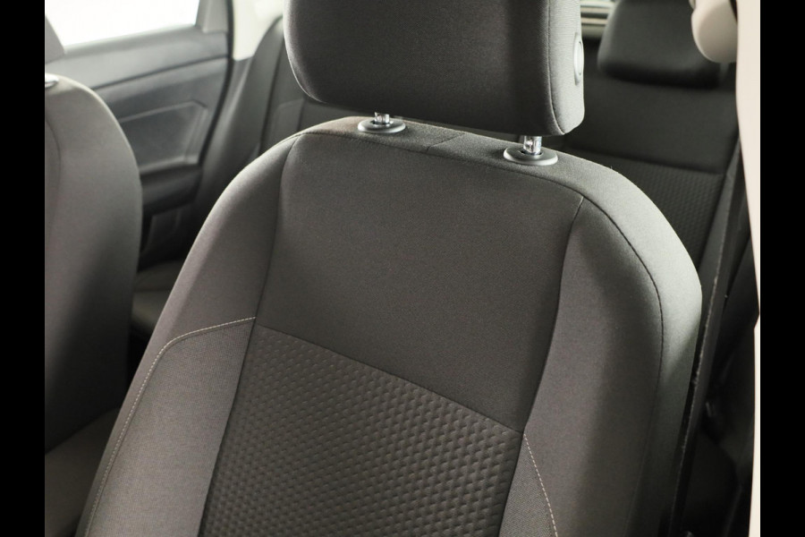 Volkswagen Polo 1.0 TSI Comfortline 95 pk | Navigatie | Parkeersensoren | Adaptieve cruise control | Apple Carplay/Android Auto |
