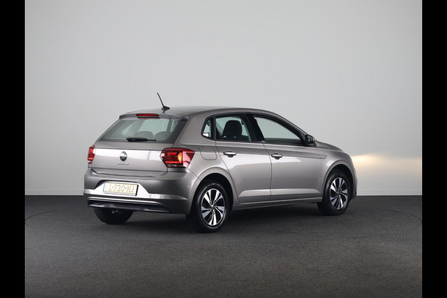 Volkswagen Polo 1.0 TSI Comfortline 95 pk | Navigatie | Parkeersensoren | Adaptieve cruise control | Apple Carplay/Android Auto |