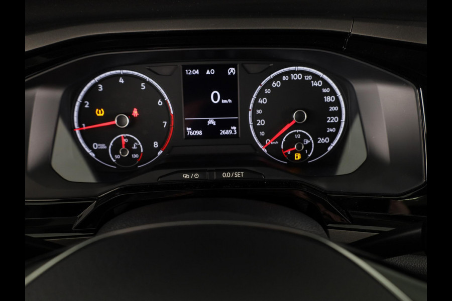 Volkswagen Polo 1.0 TSI Comfortline 95 pk | Navigatie | Parkeersensoren | Adaptieve cruise control | Apple Carplay/Android Auto |