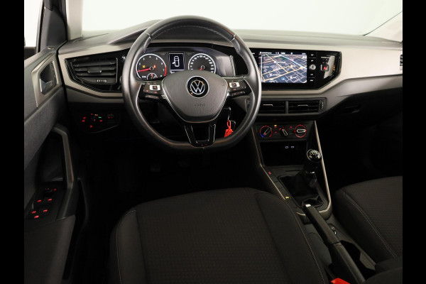 Volkswagen Polo 1.0 TSI Comfortline 95 pk | Navigatie | Parkeersensoren | Adaptieve cruise control | Apple Carplay/Android Auto |