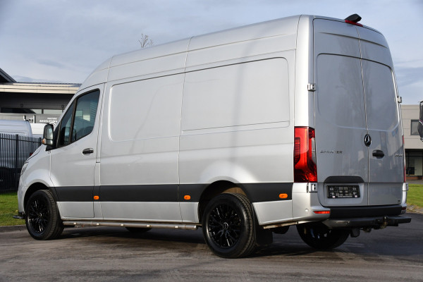 Mercedes-Benz Sprinter 316 2.2 CDI L2H2 PB Edition Full Options! 360 Camera, Cruise, LED, Carplay, Leder, 10,5'' Mbux, Stoelverwarming, NAVI, Automaat, Uniek!
