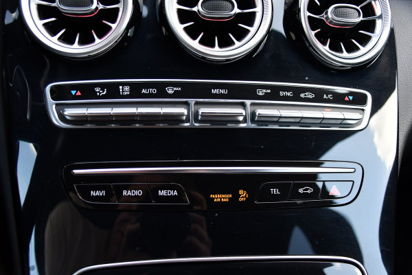 Mercedes-Benz C-Klasse 200 Premium Plus AMG Virtual, Cruise, Carplay, Stoelverwarming, Sfeer, Camera, 184pk, LED, Leder, Uniek!