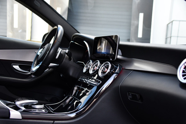 Mercedes-Benz C-Klasse 200 Premium Plus AMG Virtual, Cruise, Carplay, Stoelverwarming, Sfeer, Camera, 184pk, LED, Leder, Uniek!