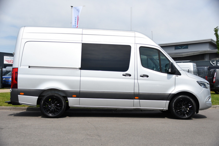Mercedes-Benz Sprinter 316 2.2 CDI L2H2 DC PB Edition Adaptieve Cruise, Camera, Carplay, LED, 164pk, Stoelverwarming, Trekhaak, Automaat, 10,5'' Mbux, Standkachel, Uniek!