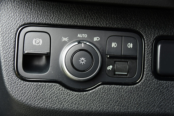 Mercedes-Benz Sprinter 315 1.9 CDI L2H2 AMG Edition Adaptieve Cruise, Camera, Carplay, 150pk, LED, Dodehoek, Sensoren, Multimedia, Uniek!