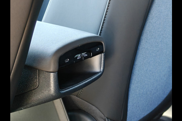Volvo EX30 Extended Range 272PK Plus Europa 69 kWh | Climate pack | H&K | ACC | Blis | Elektr. stoel