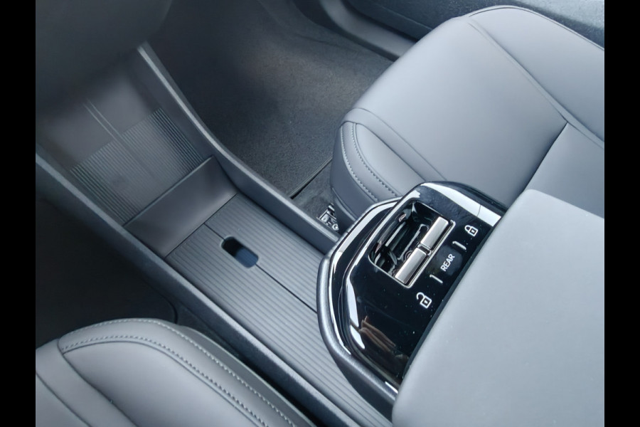 Volvo EX30 Extended Range 272PK Plus Europa 69 kWh | Climate pack | H&K | ACC | Blis | Elektr. stoel