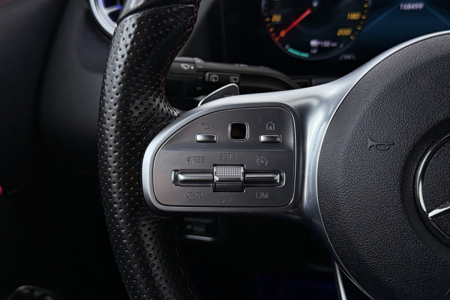 Mercedes-Benz EQA 250 Business Solution AMG 67 kWh (STOELVERWARMING, SFEERVERLICHTING, CAMERA, PARKEERSENSOREN)