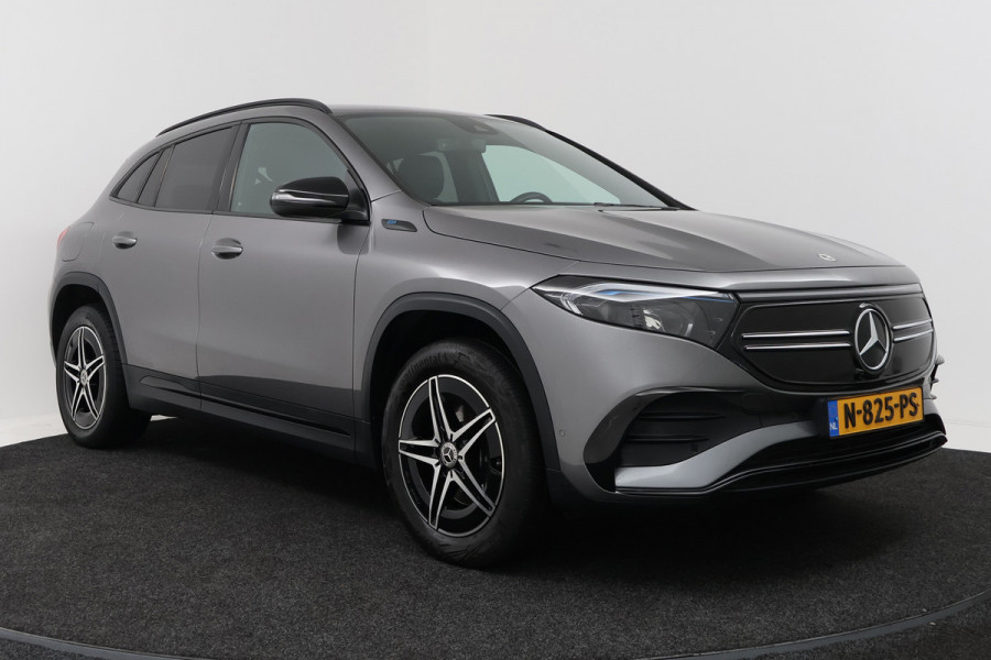Mercedes-Benz EQA 250 Business Solution AMG 67 kWh (STOELVERWARMING, SFEERVERLICHTING, CAMERA, PARKEERSENSOREN)