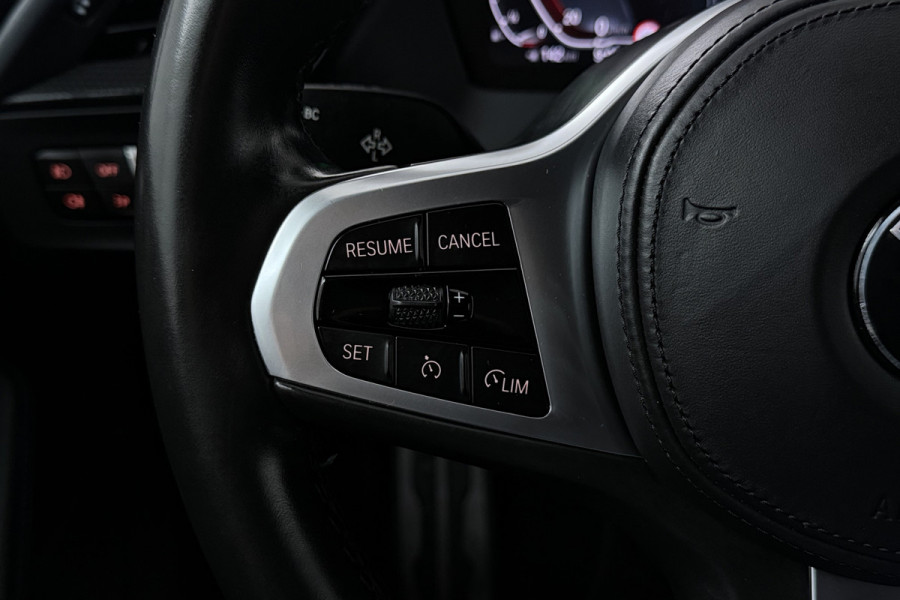 BMW 2 Serie Gran Coupé 218i High Executive (CAMERA, STOELVERWARMING, NAVIGATIE, HUD DISPLAY, DEALER ONDERHOUDEN)