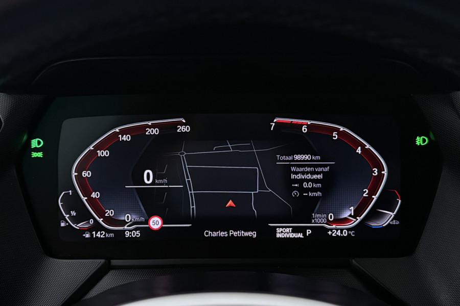 BMW 2 Serie Gran Coupé 218i High Executive (CAMERA, STOELVERWARMING, NAVIGATIE, HUD DISPLAY, DEALER ONDERHOUDEN)