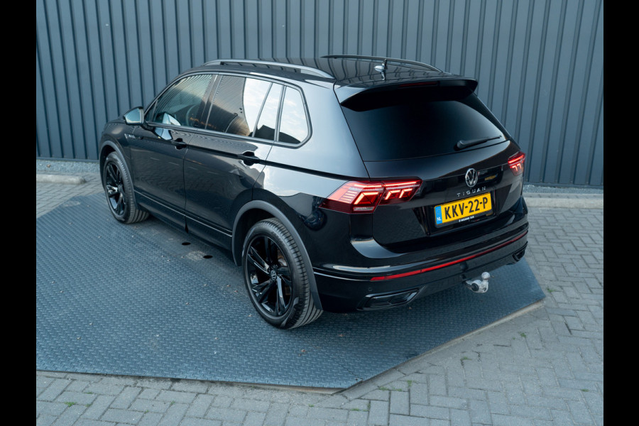 Volkswagen Tiguan 1.5 TSI R-Line Business | Black Style | Trekhaak wegkl. | Camera | IQ Light | Prijs Rijklaar!!