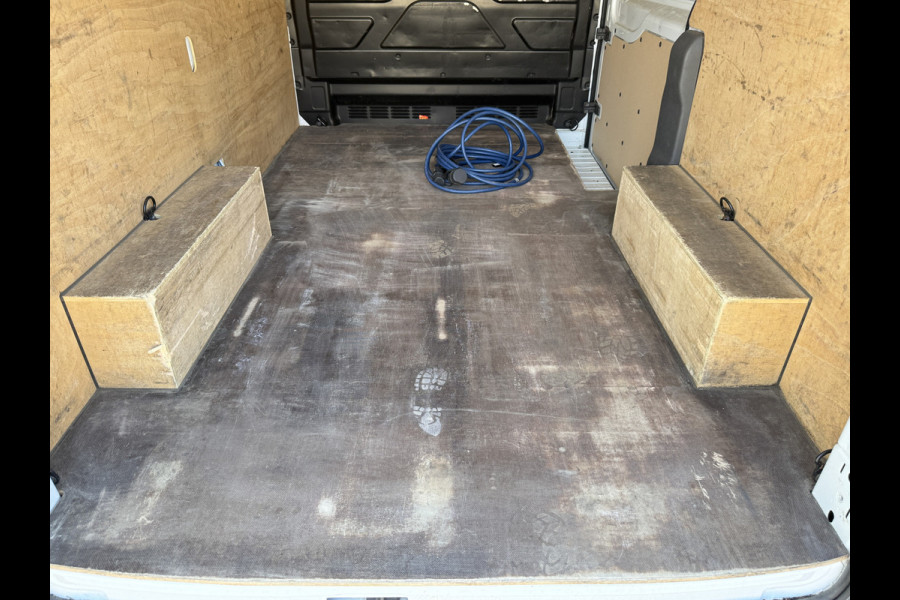 Ford E-Transit 68kWh 184PK L2H2 316km WLTP 94,9% (SOH) Climate Control Cruise Control CarPlay Navigatie Parkeersensoren v+a