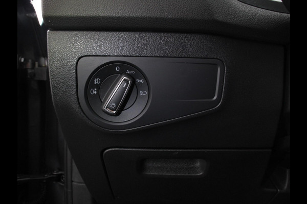 Volkswagen Tiguan Allspace 1.5 TSI Highline All-space 7p. Adaptive cruise control Climate control LED Parkeersensoren Panoramadak Achteruitrijd camera Trekhaak Navigatie Voorstoelen verwarmd Apple Carplay/ Android Auto