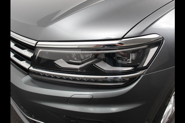 Volkswagen Tiguan Allspace 1.5 TSI Highline All-space 7p. Adaptive cruise control Climate control LED Parkeersensoren Panoramadak Achteruitrijd camera Trekhaak Navigatie Voorstoelen verwarmd Apple Carplay/ Android Auto