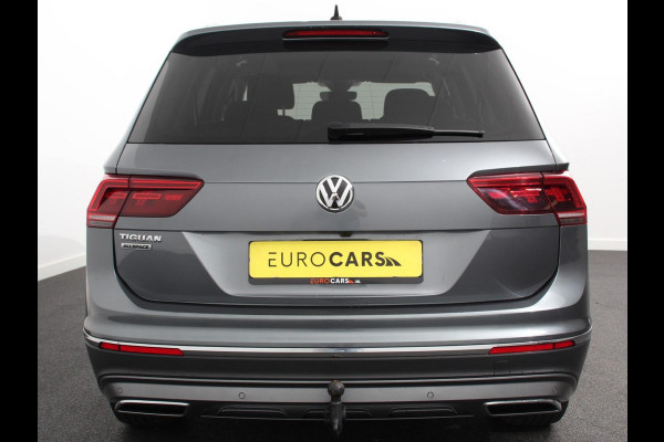 Volkswagen Tiguan Allspace 1.5 TSI Highline All-space 7p. Adaptive cruise control Climate control LED Parkeersensoren Panoramadak Achteruitrijd camera Trekhaak Navigatie Voorstoelen verwarmd Apple Carplay/ Android Auto