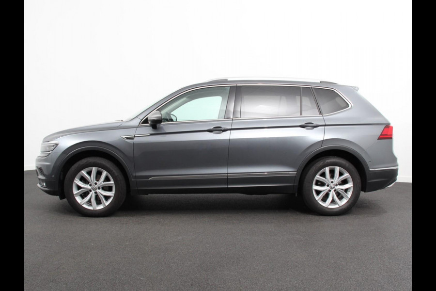 Volkswagen Tiguan Allspace 1.5 TSI Highline All-space 7p. Adaptive cruise control Climate control LED Parkeersensoren Panoramadak Achteruitrijd camera Trekhaak Navigatie Voorstoelen verwarmd Apple Carplay/ Android Auto