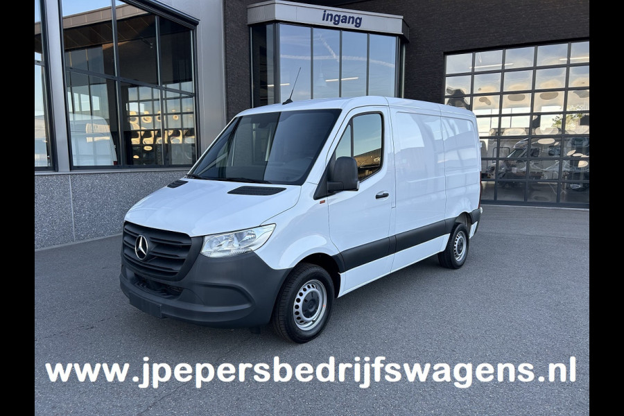 Mercedes-Benz Sprinter 215 CDI L1 H1 / Trekhaak / Cruise control / Airco / 270 Graden achterdeuren