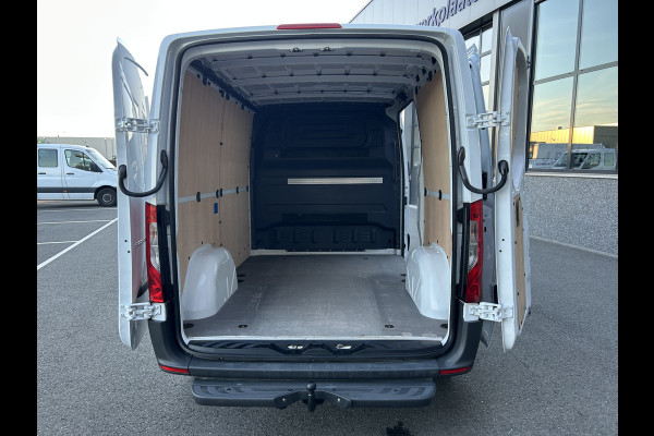 Mercedes-Benz Sprinter 215 CDI L1 H1 / Trekhaak / Cruise control / Airco / 270 Graden achterdeuren