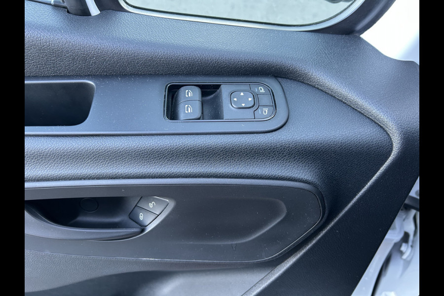 Mercedes-Benz Sprinter 215 CDI L1 H1 / Trekhaak / Cruise control / Airco / 270 Graden achterdeuren