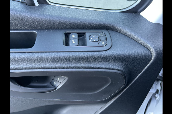 Mercedes-Benz Sprinter 215 CDI L1 H1 / Trekhaak / Cruise control / Airco / 270 Graden achterdeuren