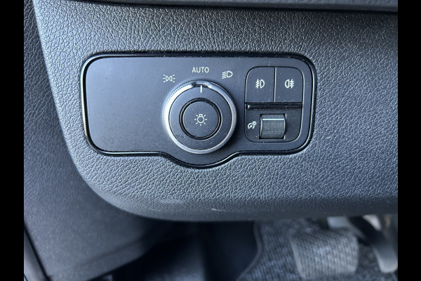 Mercedes-Benz Sprinter 317 CDI L2 H2 Pro LED / MBUX / Navigatie / Camera / Parkeersensoren / Cruise control / Airco / 270 Graden achterdeuren