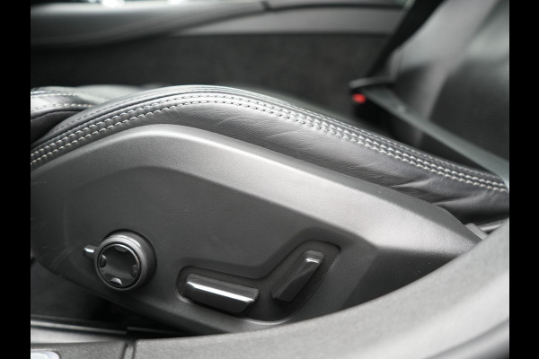 Volvo V90 T8 AWD Inscription PHEV 394pk Dealer O.H. | Trekhaak Af Fabriek | Panodak | Adaptive Cruise | Harman / Kardon | Head Up | Camera | Lederen Sportstoelen Massage & Ventilatie & Memory | Apple Carplay | Stuur Verwarmd | Blis | Plug In Hybrid |