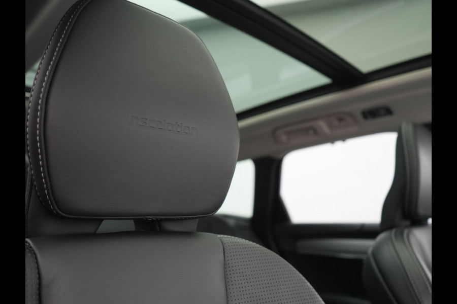 Volvo V90 T8 AWD Inscription PHEV 394pk Dealer O.H. | Trekhaak Af Fabriek | Panodak | Adaptive Cruise | Harman / Kardon | Head Up | Camera | Lederen Sportstoelen Massage & Ventilatie & Memory | Apple Carplay | Stuur Verwarmd | Blis | Plug In Hybrid |