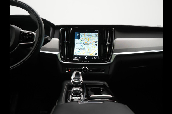 Volvo V90 T8 AWD Inscription PHEV 394pk Dealer O.H. | Trekhaak Af Fabriek | Panodak | Adaptive Cruise | Harman / Kardon | Head Up | Camera | Lederen Sportstoelen Massage & Ventilatie & Memory | Apple Carplay | Stuur Verwarmd | Blis | Plug In Hybrid |