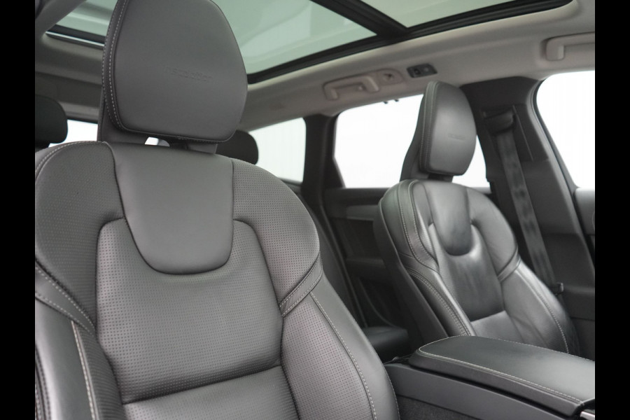 Volvo V90 T8 AWD Inscription PHEV 394pk Dealer O.H. | Trekhaak Af Fabriek | Panodak | Adaptive Cruise | Harman / Kardon | Head Up | Camera | Lederen Sportstoelen Massage & Ventilatie & Memory | Apple Carplay | Stuur Verwarmd | Blis | Plug In Hybrid |