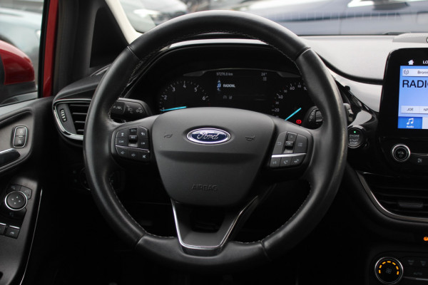 Ford Fiesta 1.0 EcoBoost Titanium / Trekhaak / Camera / Navigatie / 16'' / B&O / DAB / Stoel+Stuurverwarming / Cruise Control Adaptief