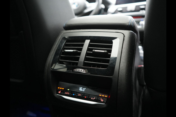 BMW X4 M40i M Sport 354pk | Trekhaak Af Fabriek | Panodak | Head Up | Adaptive Cruise | 360 Camera | Adaptief Onderstel | Lederen Sportstoelen Memory & Verwarmd | 21"L.M | Keyless | Blis | Sfeerverlichting | Apple Carplay |
